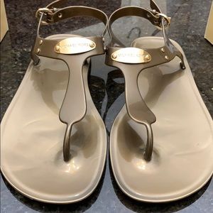 Michael Kors Jelly Thongs / Sandals, Bronze, sz 8
